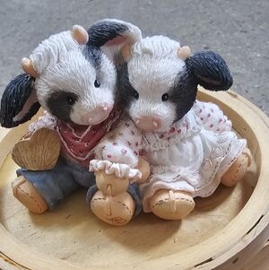 Vintage 1994 Mary's Moo Moos "I'll Love You For Heifer" Couple Figurine